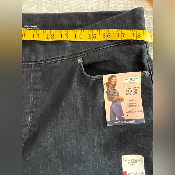 Levis Totally Shaping Pull On Bootcut  Dark Blue Jeans Comfort Stretch 18S NWT - Picture 10 of 13
